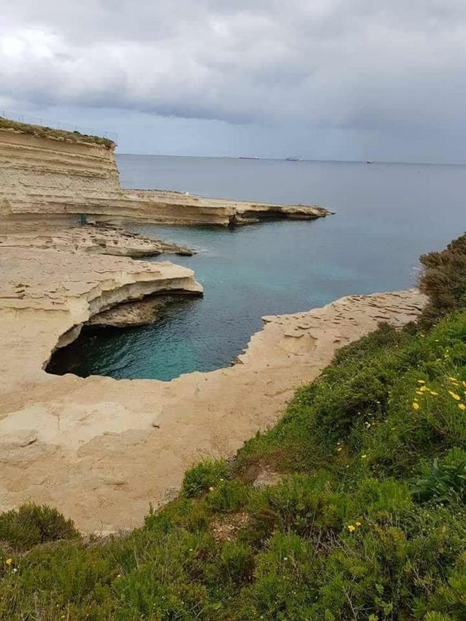 Claire'S Court Apartamento Marsaxlokk Exterior foto